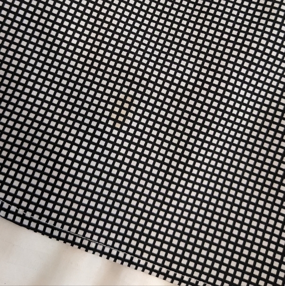 NEW York & Company geometric print lightweight top size extra small - Picture 5 of 9